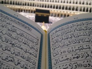 menjaga Allah dalam hari